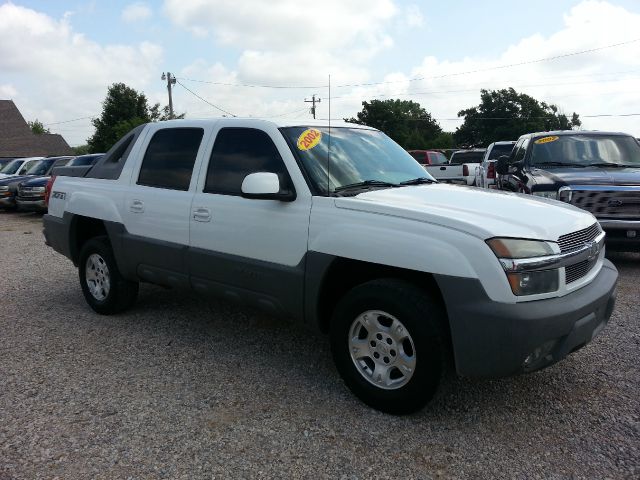 2002 Chevrolet Avalanche C350 4dr Sdn 3.5L Sport RWD Sedan