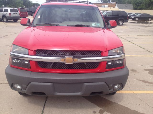 2002 Chevrolet Avalanche Crew Cab Amarillo 4X4