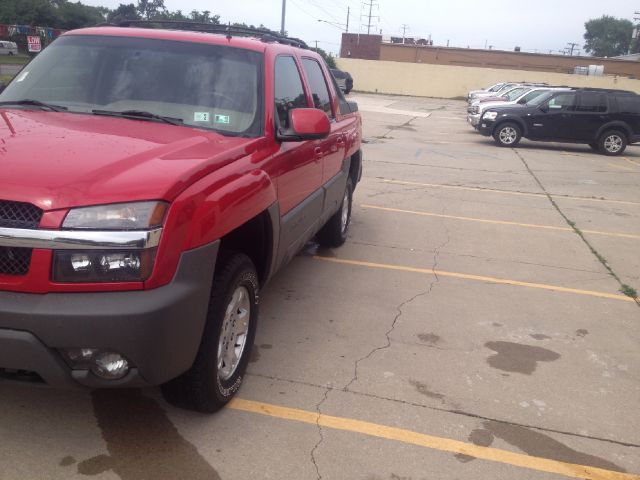 2002 Chevrolet Avalanche Crew Cab Amarillo 4X4