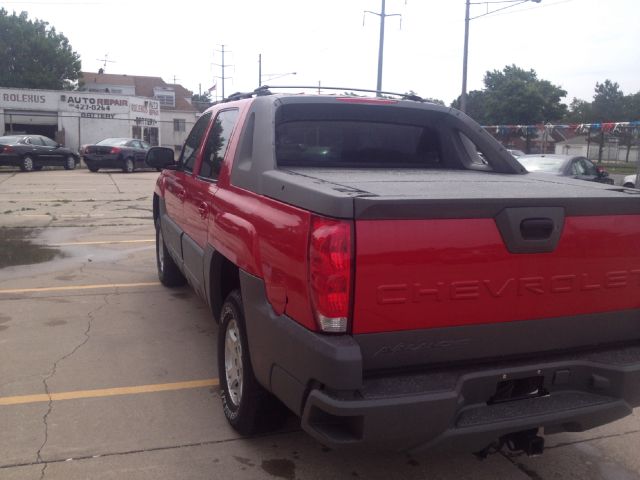 2002 Chevrolet Avalanche Crew Cab Amarillo 4X4