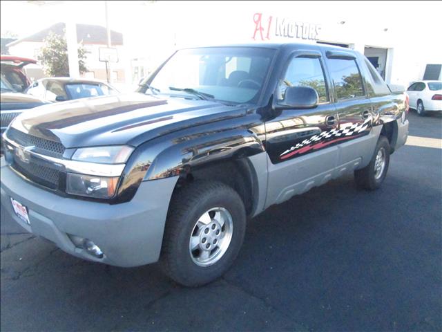 2002 Chevrolet Avalanche C350 4dr Sdn 3.5L Sport RWD Sedan