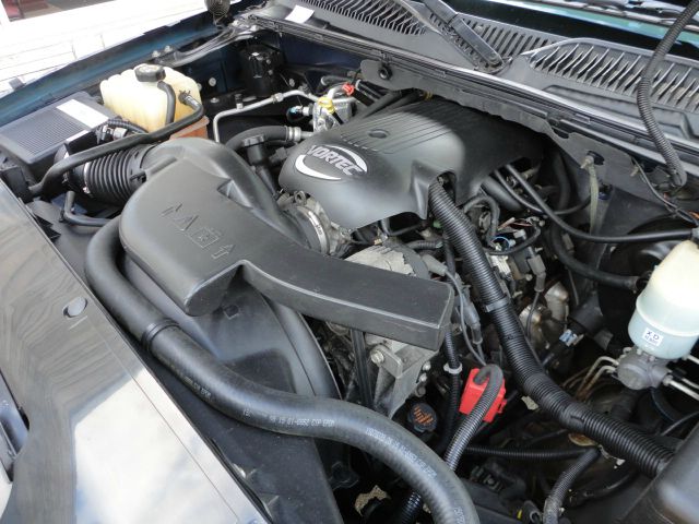 2002 Chevrolet Avalanche Water Truck