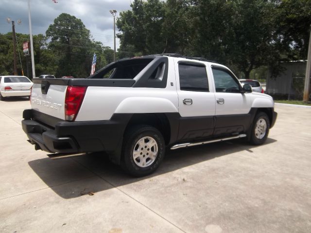2002 Chevrolet Avalanche Cabriolet 6-spd Manual