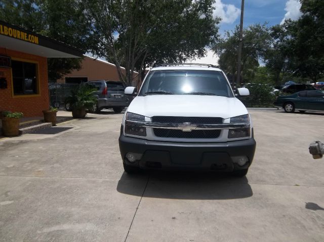 2002 Chevrolet Avalanche Cabriolet 6-spd Manual