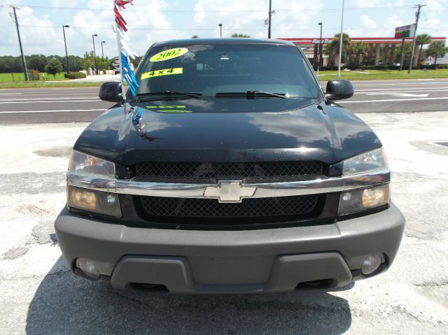2002 Chevrolet Avalanche C350 4dr Sdn 3.5L Sport RWD Sedan
