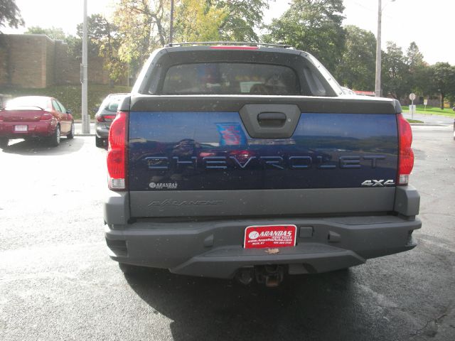 2002 Chevrolet Avalanche C350 4dr Sdn 3.5L Sport RWD Sedan