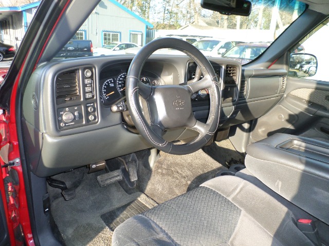 2002 Chevrolet Avalanche C350 4dr Sdn 3.5L Sport RWD Sedan