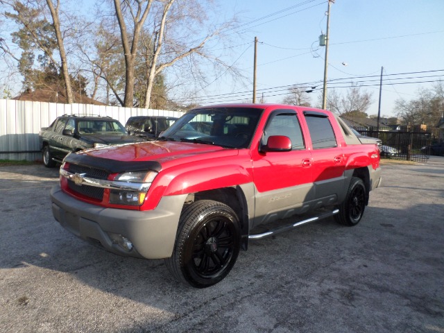 2002 Chevrolet Avalanche C350 4dr Sdn 3.5L Sport RWD Sedan