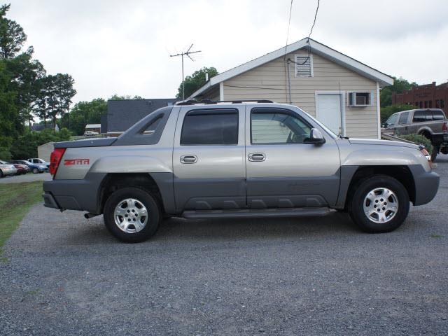 2002 Chevrolet Avalanche Unknown