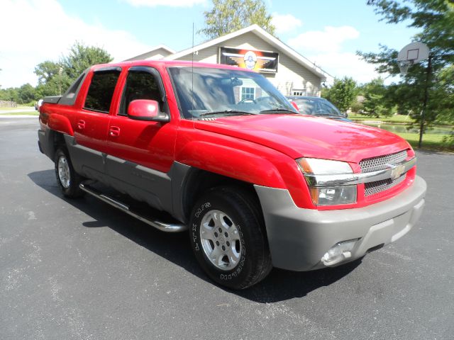 2002 Chevrolet Avalanche C350 4dr Sdn 3.5L Sport RWD Sedan