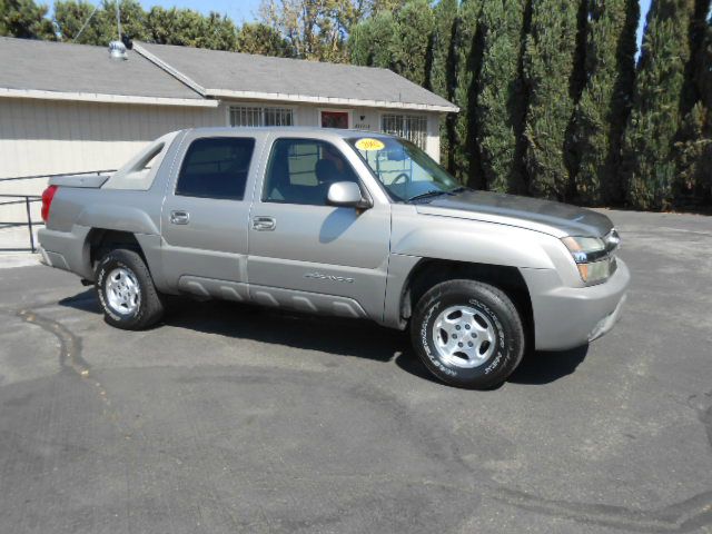 2002 Chevrolet Avalanche C350 4dr Sdn 3.5L Sport RWD Sedan
