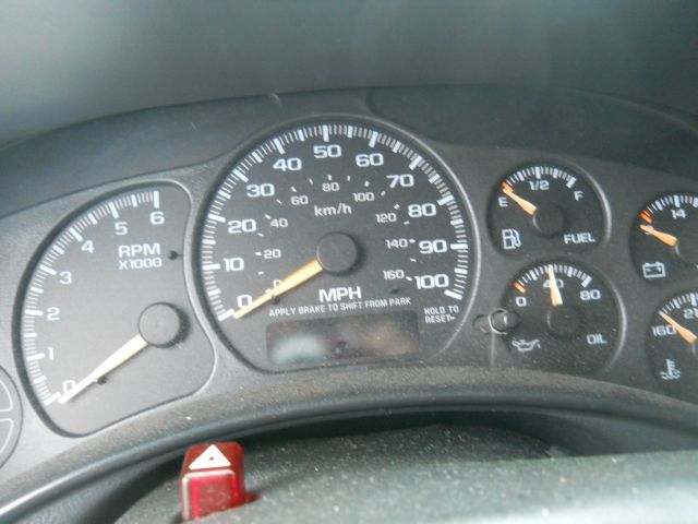 2002 Chevrolet Avalanche C350 4dr Sdn 3.5L Sport RWD Sedan