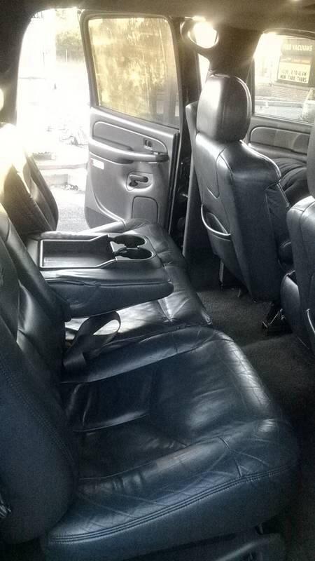 2002 Chevrolet Avalanche C350 4dr Sdn 3.5L Sport RWD Sedan