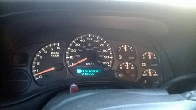 2002 Chevrolet Avalanche C350 4dr Sdn 3.5L Sport RWD Sedan