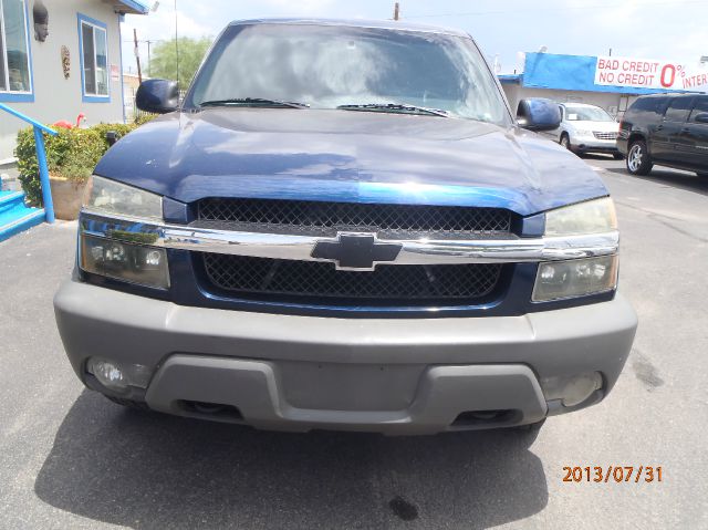 2002 Chevrolet Avalanche C350 4dr Sdn 3.5L Sport RWD Sedan