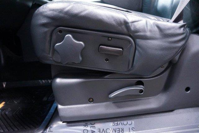 2002 Chevrolet Avalanche C350 Sport Sedan