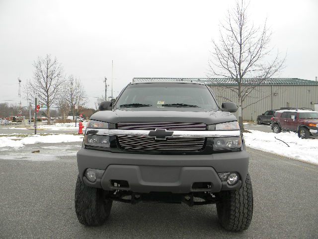 2002 Chevrolet Avalanche C350 4dr Sdn 3.5L Sport RWD Sedan