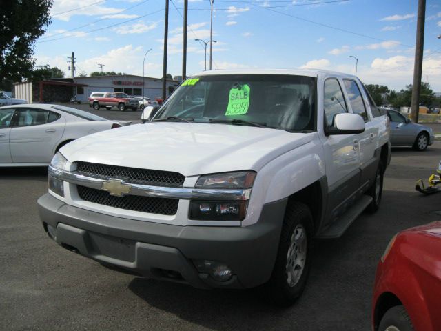 2002 Chevrolet Avalanche C350 4dr Sdn 3.5L Sport RWD Sedan