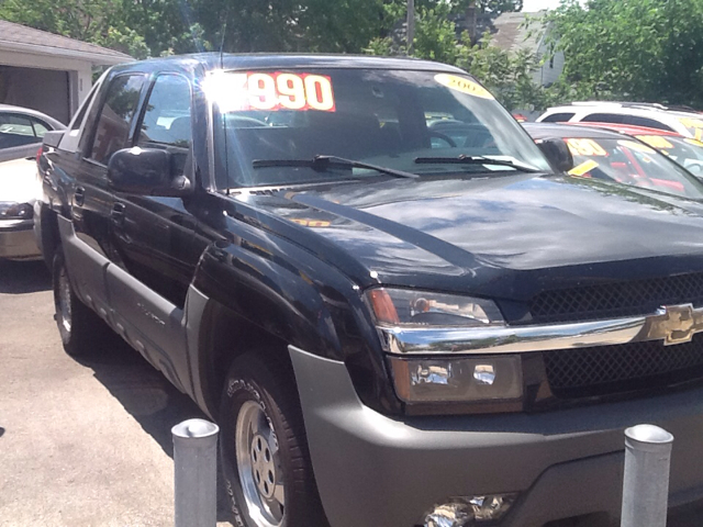 2002 Chevrolet Avalanche C350 4dr Sdn 3.5L Sport RWD Sedan