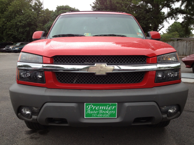 2002 Chevrolet Avalanche C350 4dr Sdn 3.5L Sport RWD Sedan