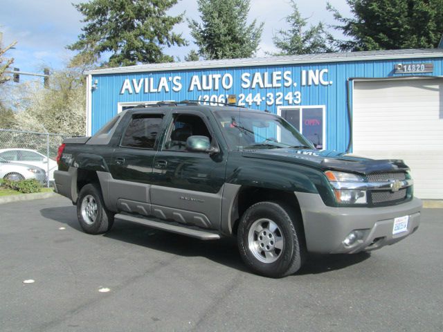 2002 Chevrolet Avalanche C350 4dr Sdn 3.5L Sport RWD Sedan