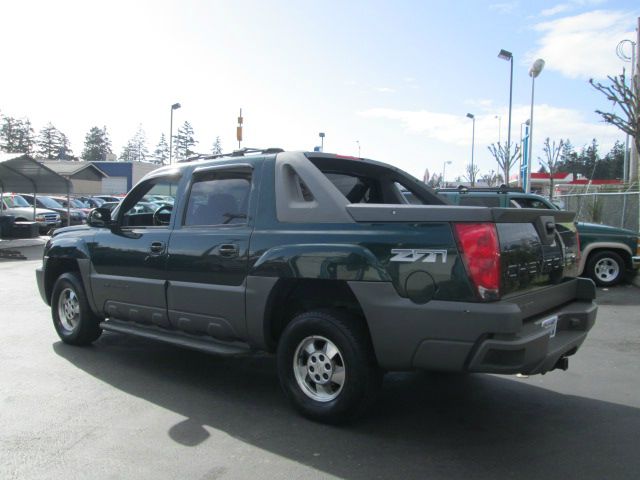 2002 Chevrolet Avalanche C350 4dr Sdn 3.5L Sport RWD Sedan