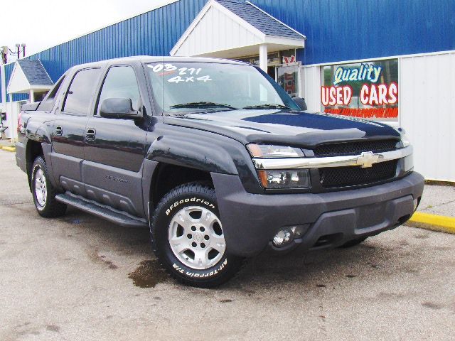 2003 Chevrolet Avalanche C350 4dr Sdn 3.5L Sport RWD Sedan