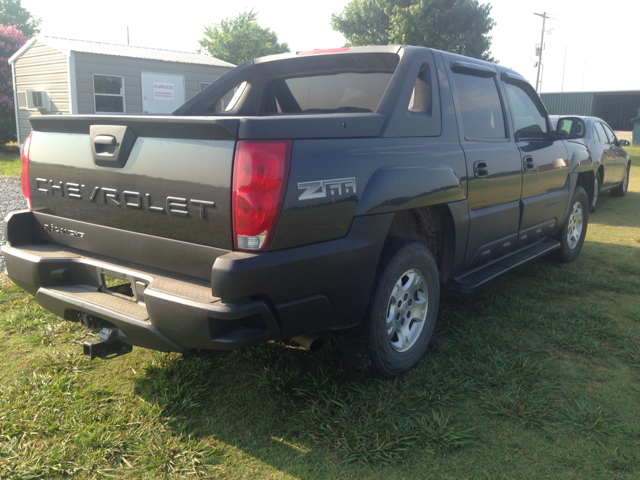 2003 Chevrolet Avalanche C350 4dr Sdn 3.5L Sport RWD Sedan