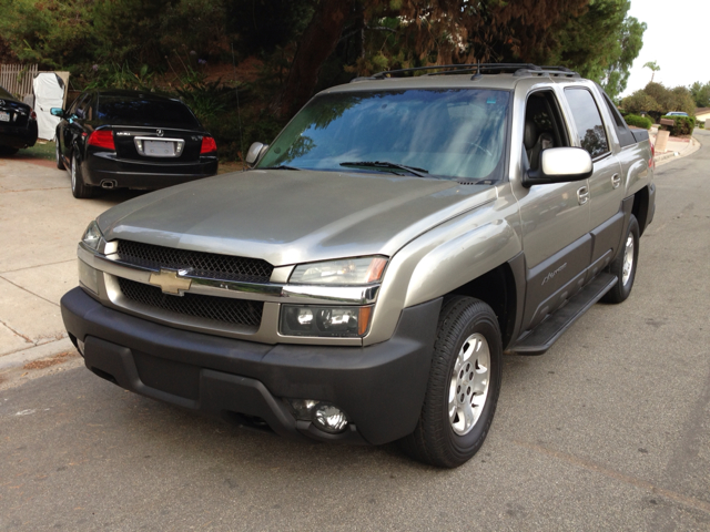 2003 Chevrolet Avalanche C350 4dr Sdn 3.5L Sport RWD Sedan