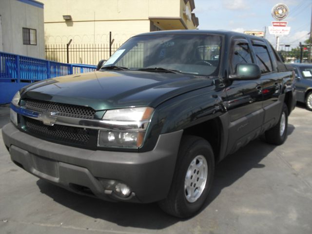 2003 Chevrolet Avalanche C350 4dr Sdn 3.5L Sport RWD Sedan