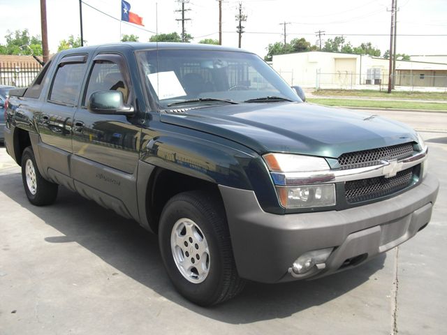 2003 Chevrolet Avalanche C350 4dr Sdn 3.5L Sport RWD Sedan