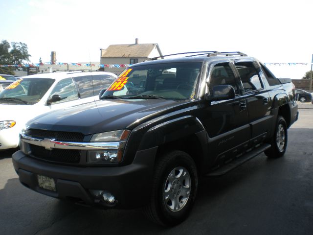 2003 Chevrolet Avalanche C350 4dr Sdn 3.5L Sport RWD Sedan