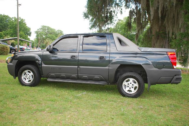 2003 Chevrolet Avalanche C350 4dr Sdn 3.5L Sport RWD Sedan