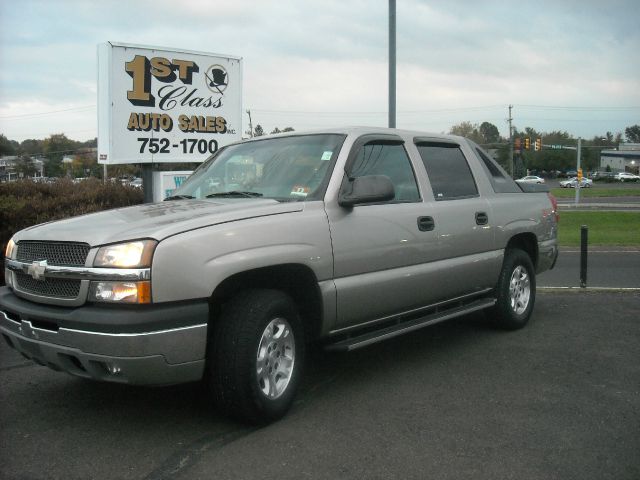 2003 Chevrolet Avalanche Std Cab Short Box