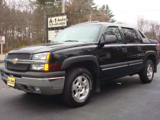2003 Chevrolet Avalanche C350 4dr Sdn 3.5L Sport RWD Sedan
