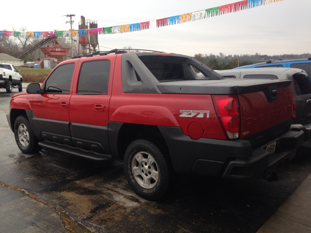 2003 Chevrolet Avalanche C350 4dr Sdn 3.5L Sport RWD Sedan