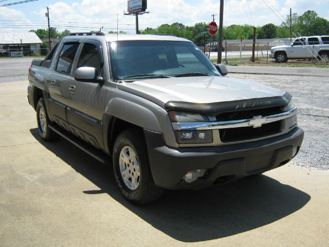2003 Chevrolet Avalanche C350 4dr Sdn 3.5L Sport RWD Sedan