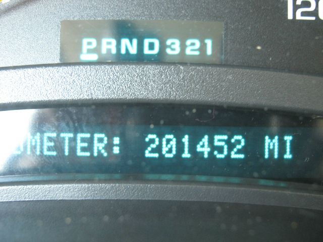 2003 Chevrolet Avalanche C350 4dr Sdn 3.5L Sport RWD Sedan