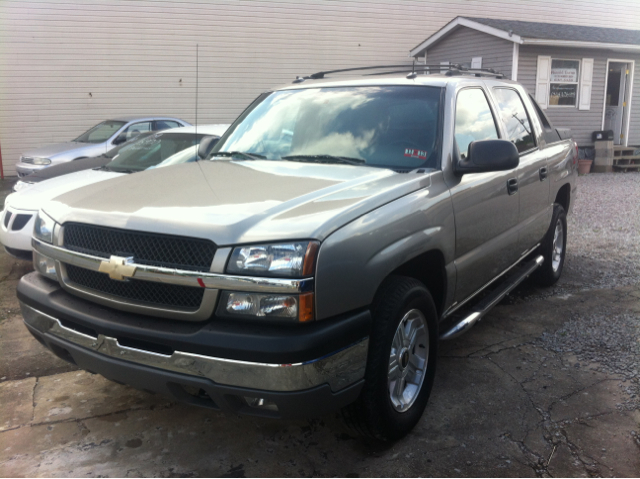 2003 Chevrolet Avalanche C350 4dr Sdn 3.5L Sport RWD Sedan