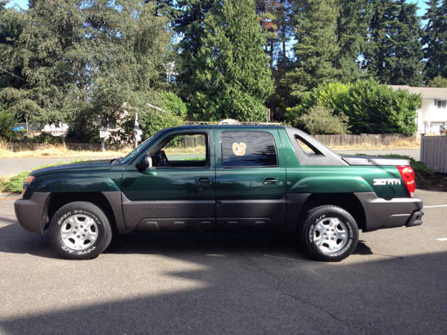 2003 Chevrolet Avalanche C350 4dr Sdn 3.5L Sport RWD Sedan