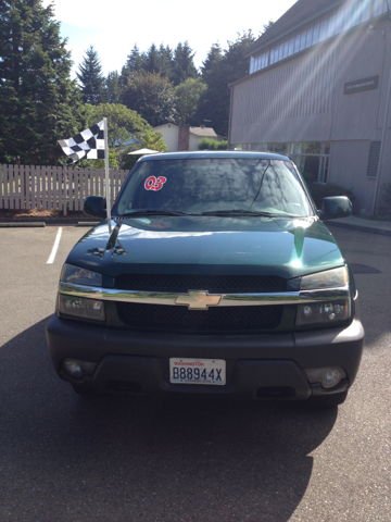 2003 Chevrolet Avalanche C350 4dr Sdn 3.5L Sport RWD Sedan