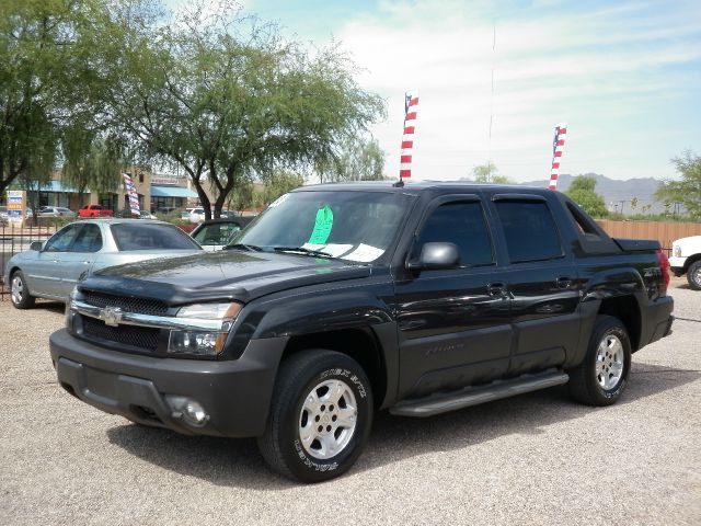 2003 Chevrolet Avalanche C350 4dr Sdn 3.5L Sport RWD Sedan