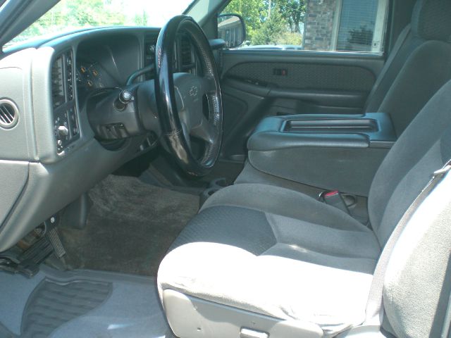 2003 Chevrolet Avalanche C350 4dr Sdn 3.5L Sport RWD Sedan