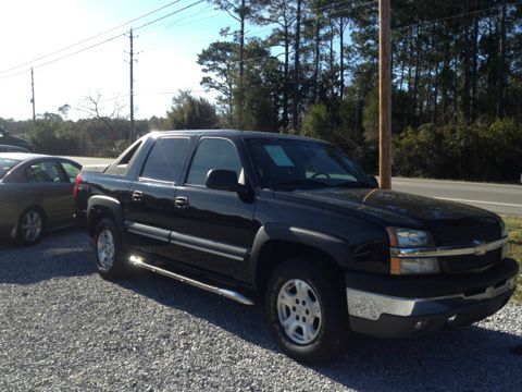 2003 Chevrolet Avalanche C350 4dr Sdn 3.5L Sport RWD Sedan