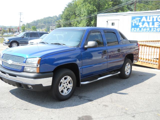 2003 Chevrolet Avalanche C350 4dr Sdn 3.5L Sport RWD Sedan