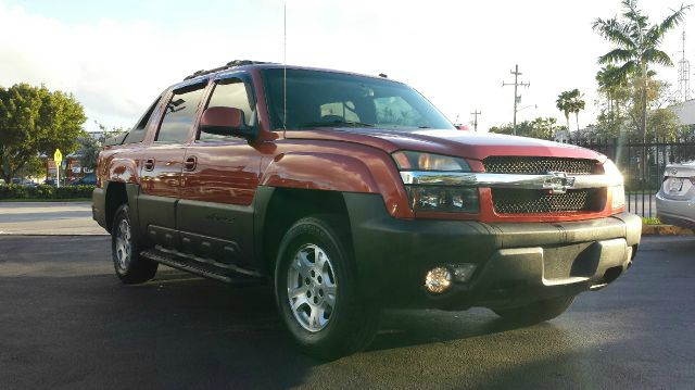 2003 Chevrolet Avalanche C350 4dr Sdn 3.5L Sport RWD Sedan