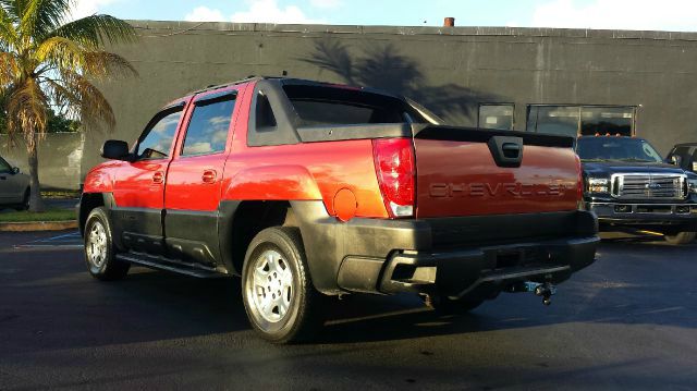 2003 Chevrolet Avalanche C350 4dr Sdn 3.5L Sport RWD Sedan