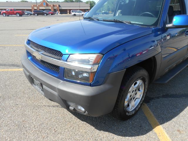 2003 Chevrolet Avalanche C350 4dr Sdn 3.5L Sport RWD Sedan