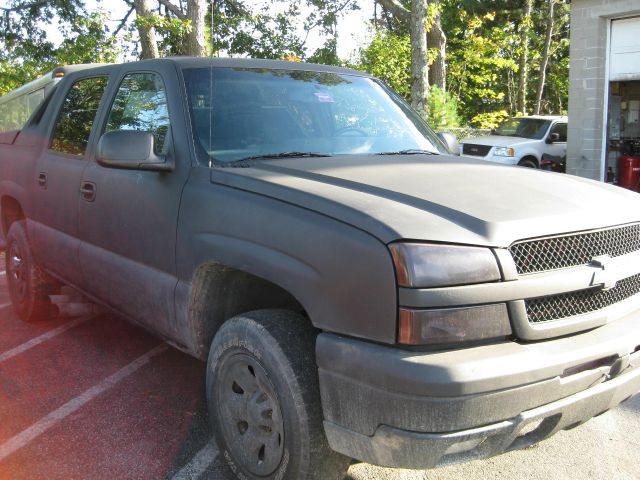2003 Chevrolet Avalanche C350 4dr Sdn 3.5L Sport RWD Sedan