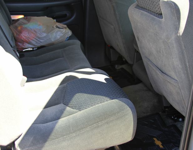 2003 Chevrolet Avalanche C350 4dr Sdn 3.5L Sport RWD Sedan